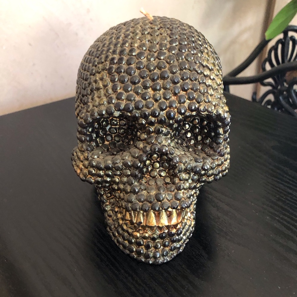 NWOT Large Pottery Barn Skull Candle